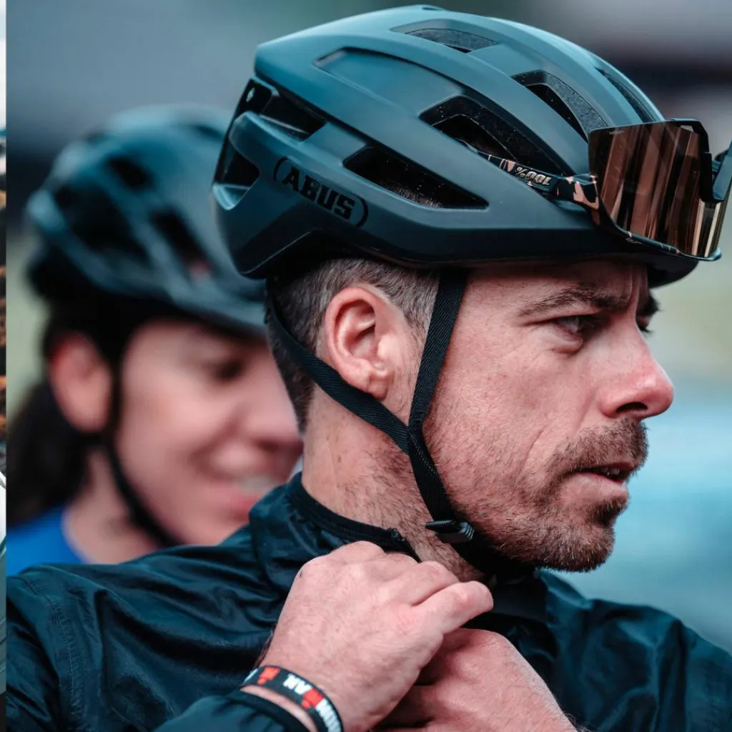 ABUS Radsport|Fahrradhelme<· POWERDOME velvet black