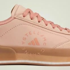 Best · by Stella McCartney Court Boost Damen Fitnessschuhe