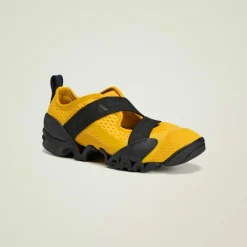 adidas Fitnessschuhe<· by Stella McCartney Sportswear X Bold Gold / Legend Ink / Core Black