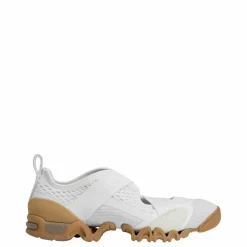 Online · by Stella McCartney Sportswear X Damen Fitnessschuhe