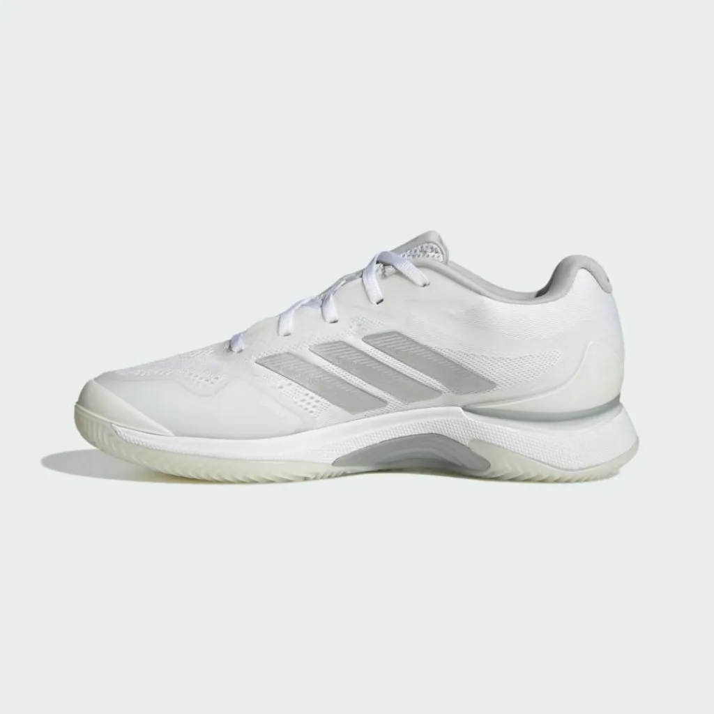 adidas Tennis<· Avacourt 3 Clay Tennisschuh Cloud White / Silver Metallic / Dash Grey