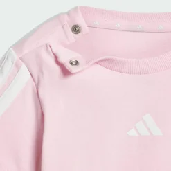 Sale · Essentials Kids T-Shirt-Set Kinder Trainingsanzüge
