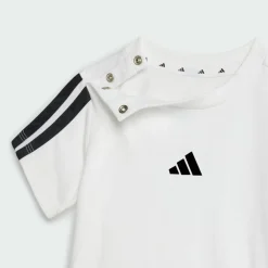 New · Essentials Kids T-Shirt-Set Kinder Trainingsanzüge