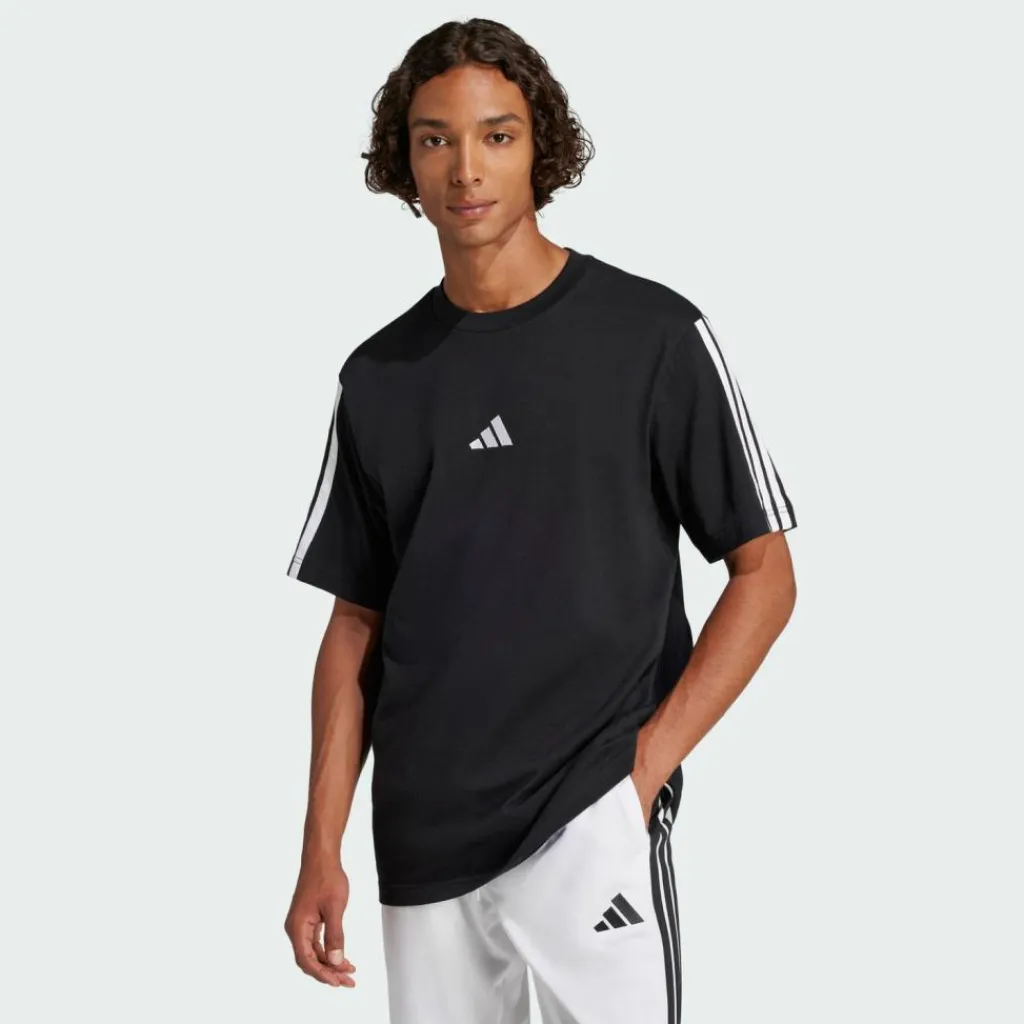 Outlet · Essentials 3-Streifen Single Jersey Herren Shirts
