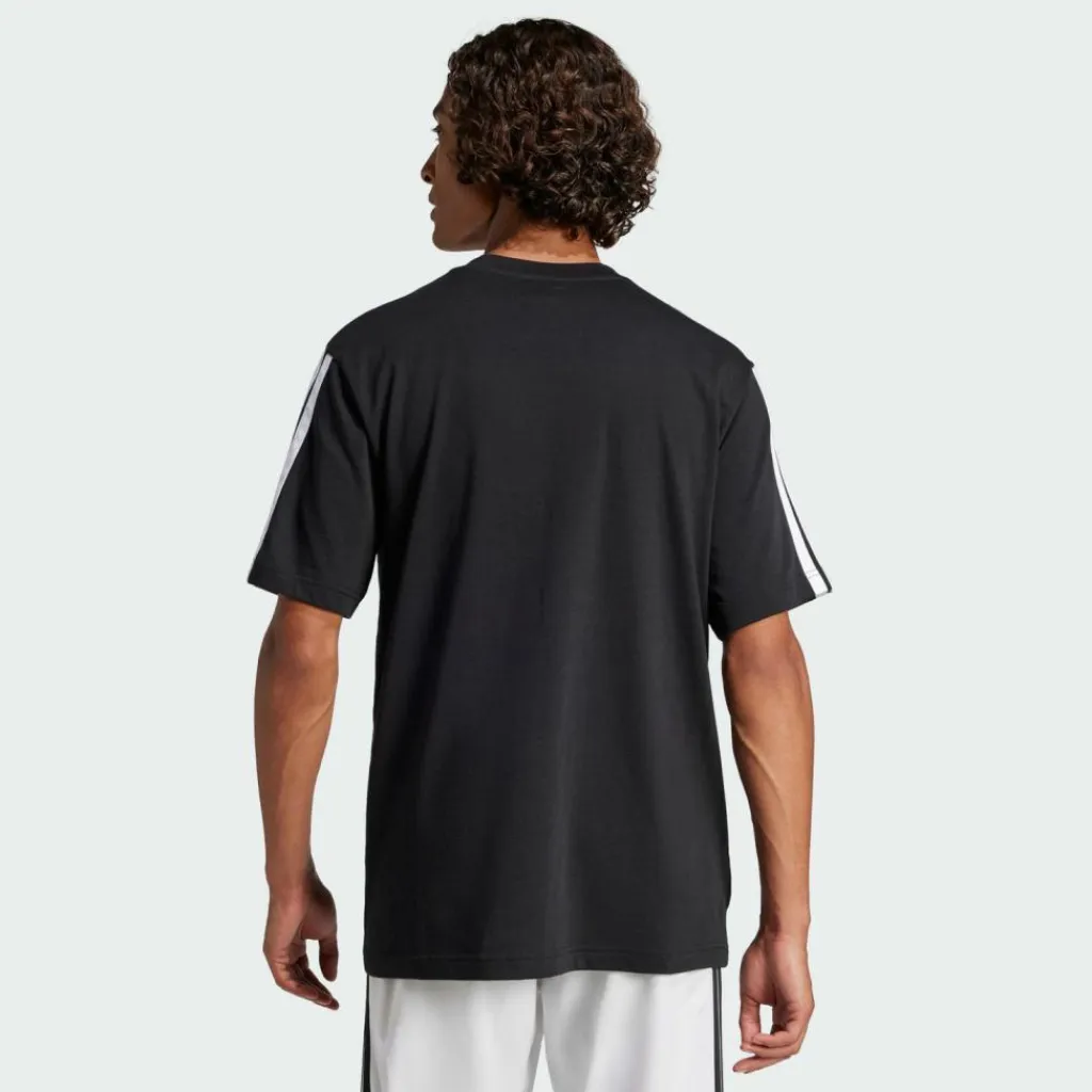 Outlet · Essentials 3-Streifen Single Jersey Herren Shirts