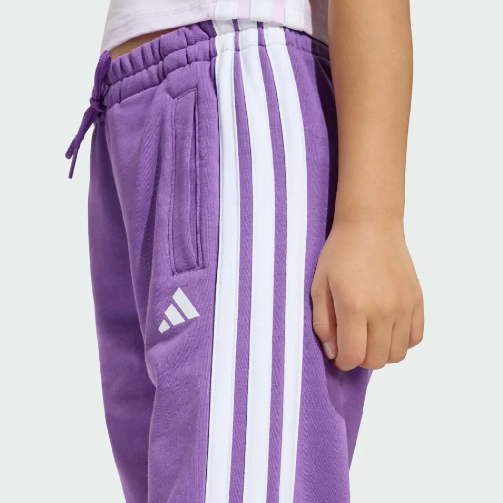adidas Trainingsanzüge<· ESSENTIALS SET T-SHIRT HOSE Ice Lavender / White