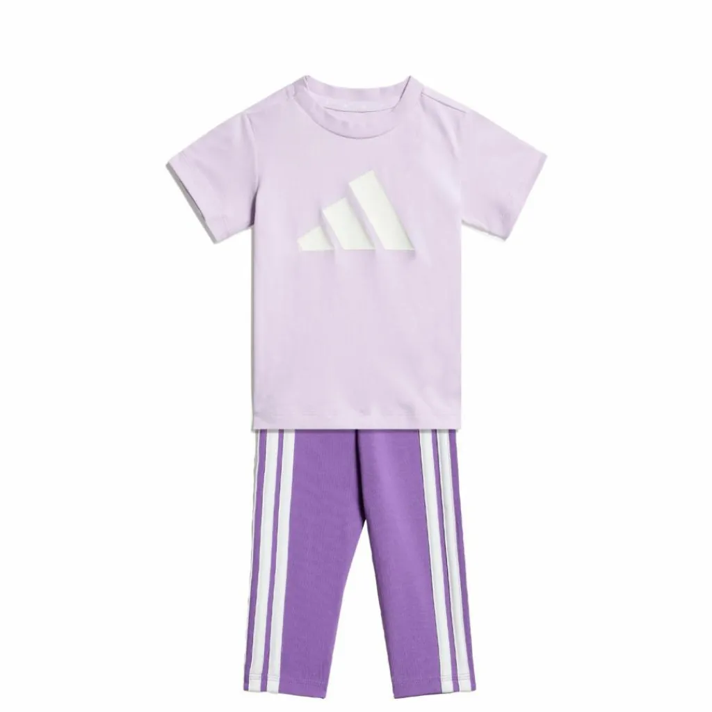 New · Essentials T-Shirt Set. Kinder Trainingsanzüge