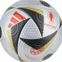 adidas Bälle<· EURO24 PRO Final silver met.-gold met.-black-solar red