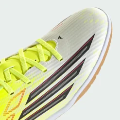 adidas Fußball|Fußballschuhe<· F50 CLUB Fußballschuh, Hallenböden Team Solar Yellow 2 / Core Black / Lucid Red