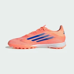 adidas Fußballschuhe<· F50 League Fußballschuh, Rollrasen Beam Orange / Lucid Blue / Cloud White