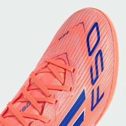 adidas Fußballschuhe<· F50 League Fußballschuh, Rollrasen Beam Orange / Lucid Blue / Cloud White