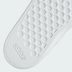 adidas Sneaker<· Grand Court Lifestyle Court Hook and Cloud White / Iridescent / Cloud White