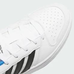 adidas Sneaker<· HOOPS CLASSIC SCHUH Cloud White / Ray Blue / Core Black
