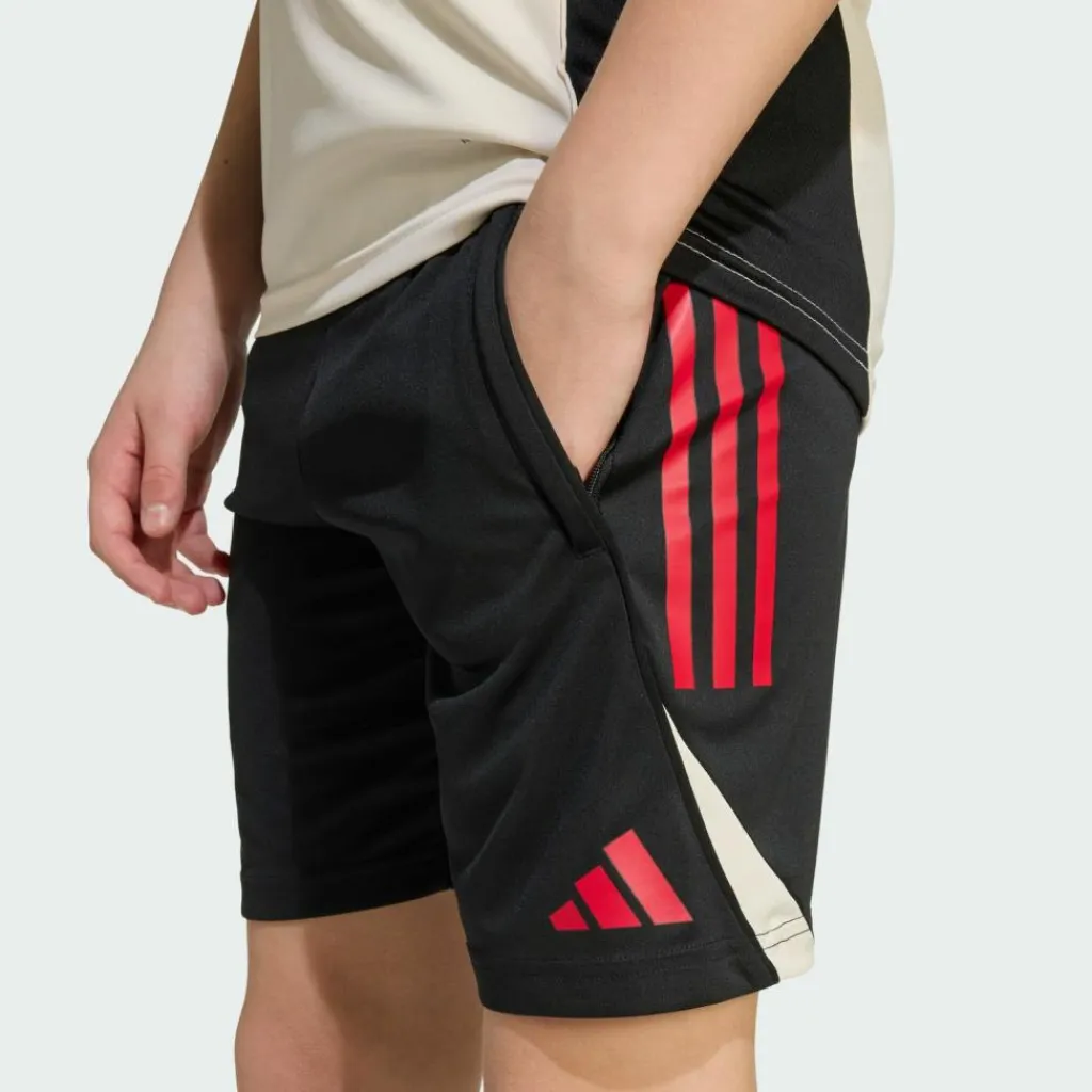 Outlet · Liverpool FC Tiro 25 Competition Kids Kinder Shorts