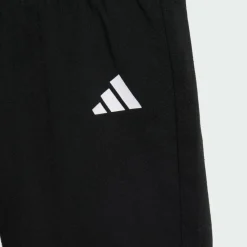 adidas Trainingsanzüge<· MERCEDES-AMG PETRONAS FORMULA 1 TEAM Black / Semi Mint Rush