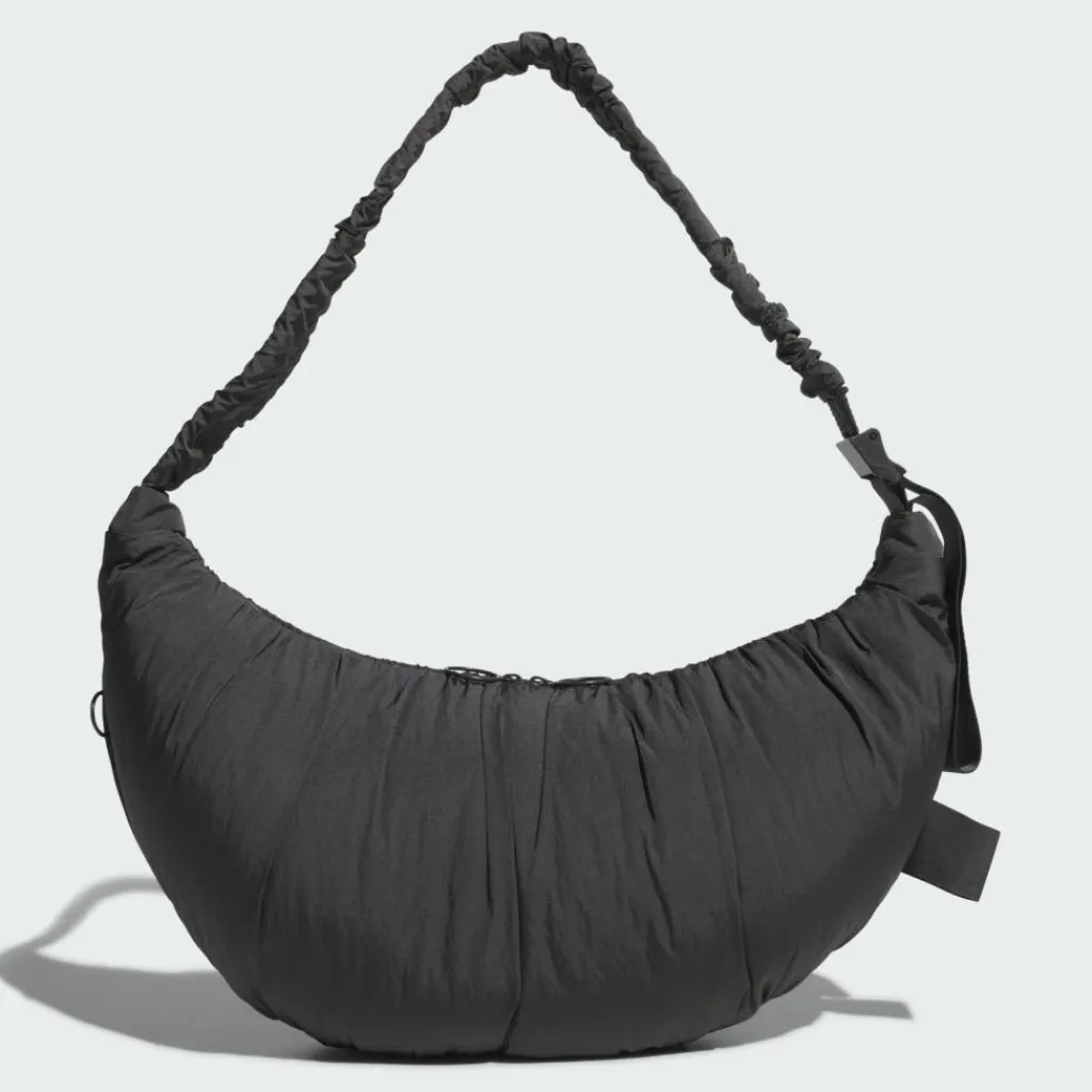 Online · MUST HAVES SCHULTERTASCHE Sporttaschen