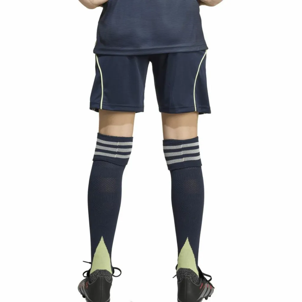 Discount · Real Madrid 25-26 auswärts Kinder Shorts