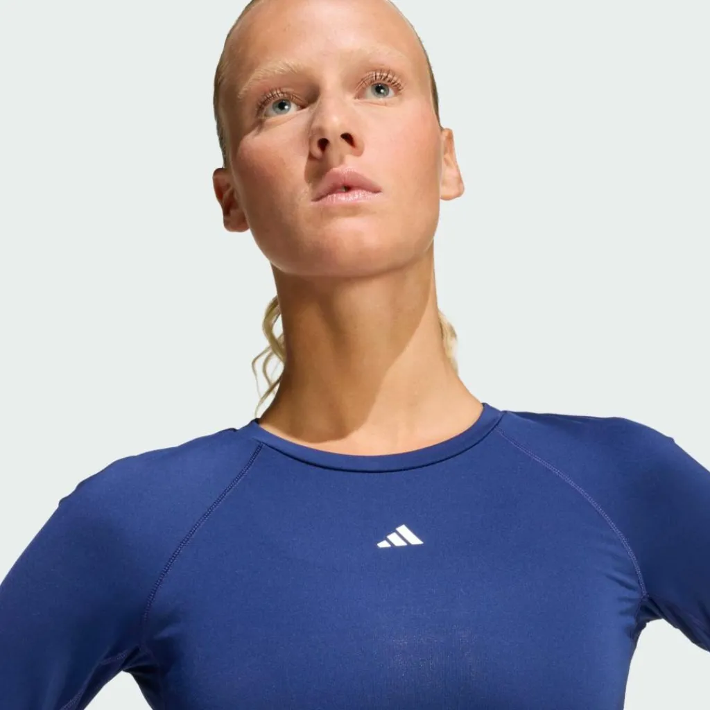 Sale · TECHFIT Training Longsleeve Damen Shirts