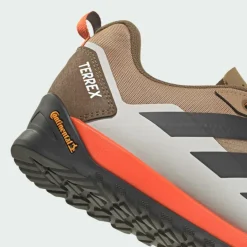 adidas Sneaker<· Terrex Skychaser Solo Zustiegsschuh Cardboard / Carbon / Semi Impact Orange