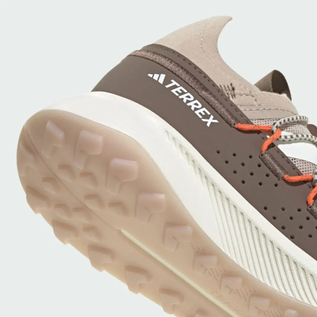 adidas Wanderschuhe|Wanderschuhe<· Terrex Voyager 21 Travel Schuh Wonder Taupe / Off White / Earth Strata