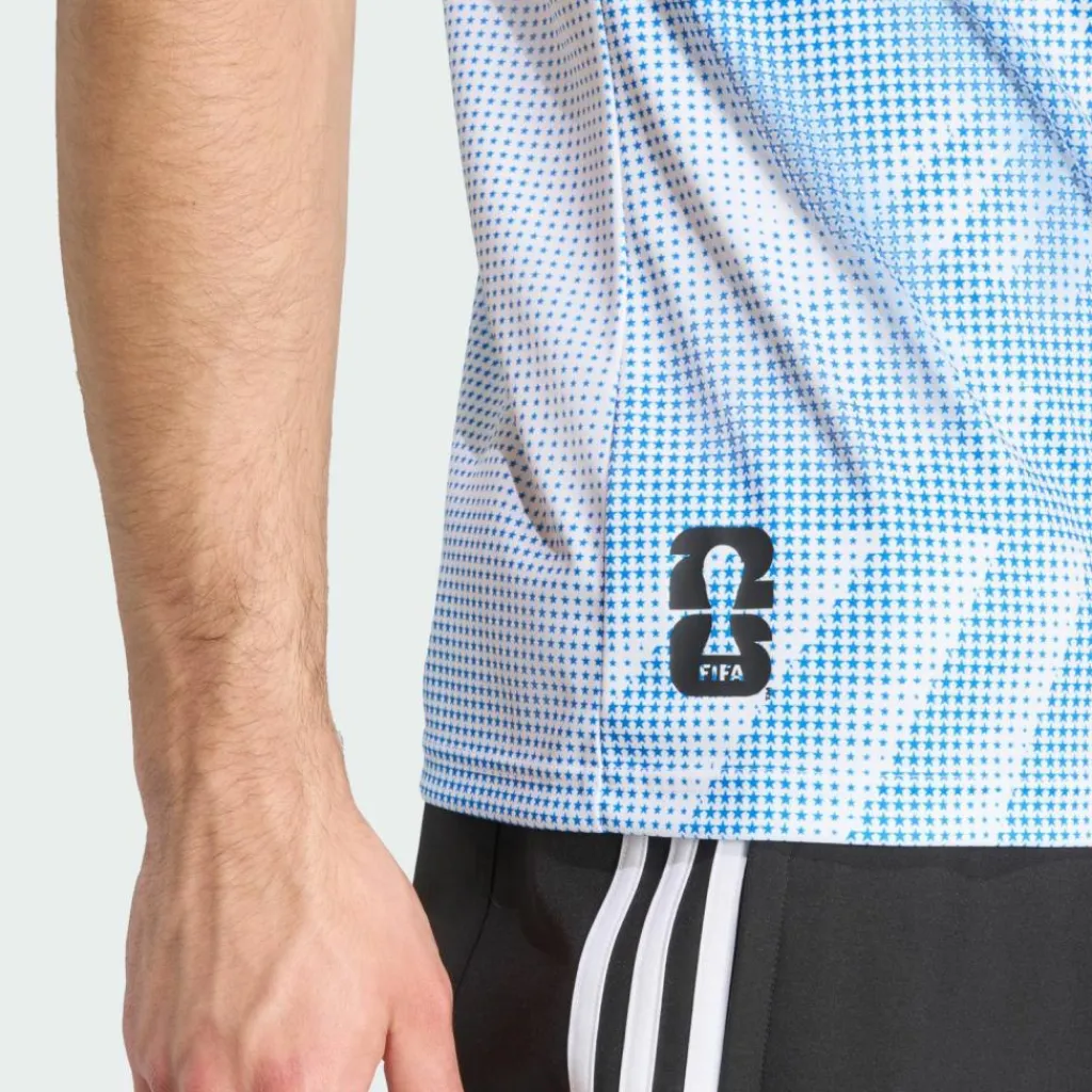 adidas Trikots<· USA Jersey White / Glow Blue