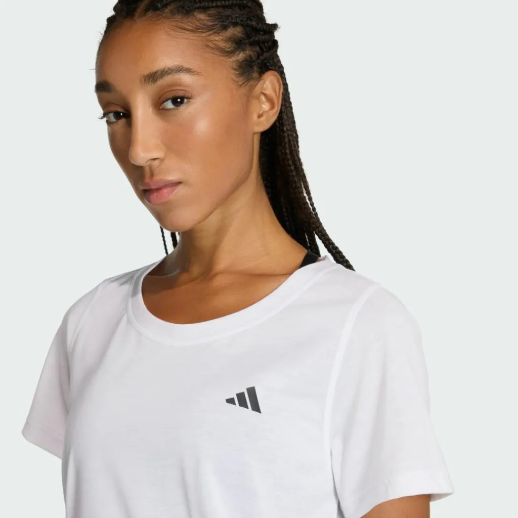 Discount · Workout Essentials T-Shirt mit tiefem Damen Shirts