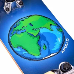 Apollo Skateboarding<· Around the World - 24" Kinder Skateboard mehrfarbig