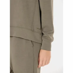 · Jacey Damen Pullover & Sweats