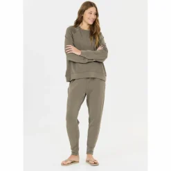 · Jacey Damen Pullover & Sweats