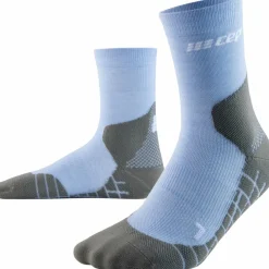 CEP Socken<· LIGHT MERINO HIKING COMPRESSION SOCKS light blue