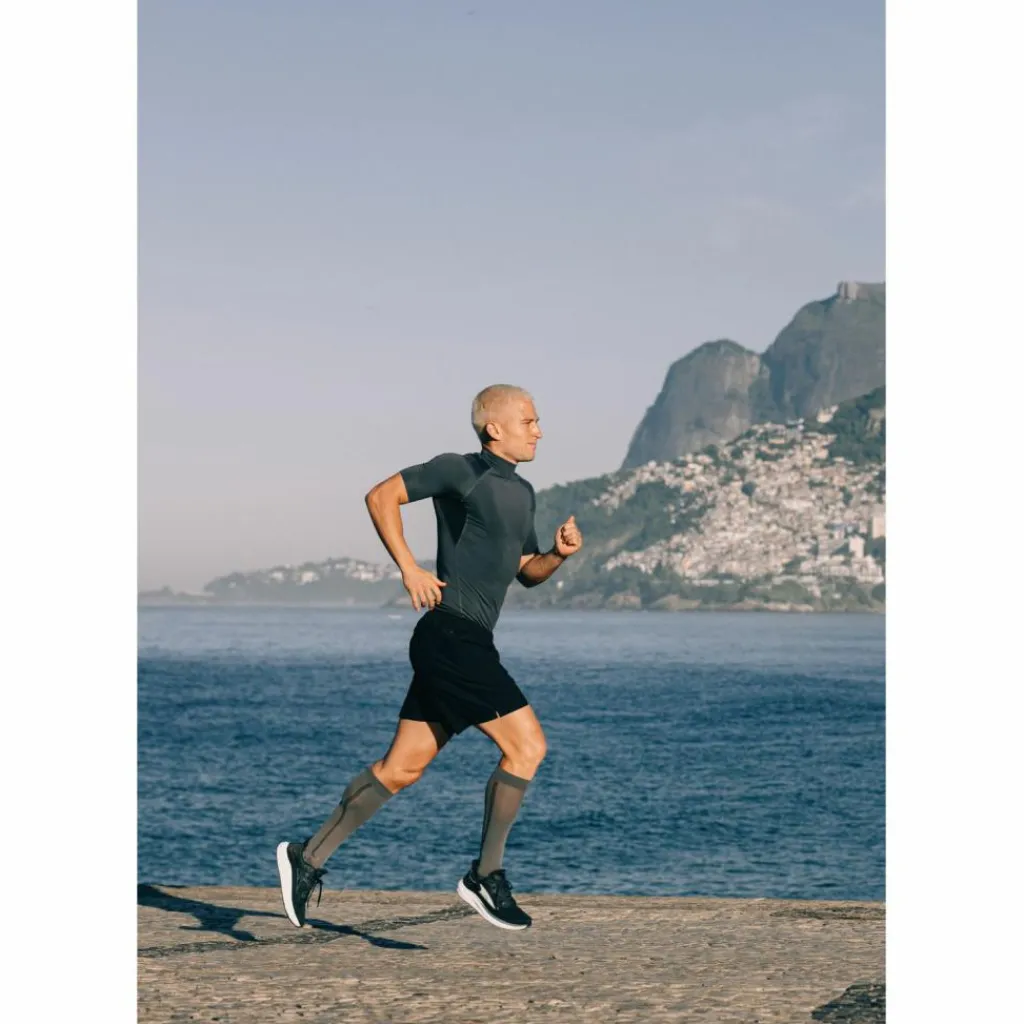 Hot · Compression SS Herren Tops & Tanks