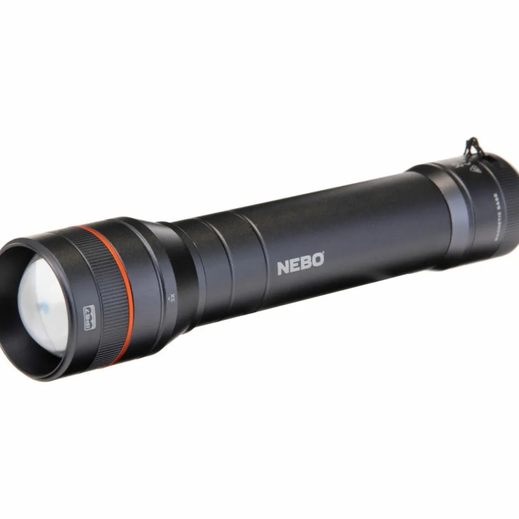 Outlet · NEWTON 750 Beleuchtung