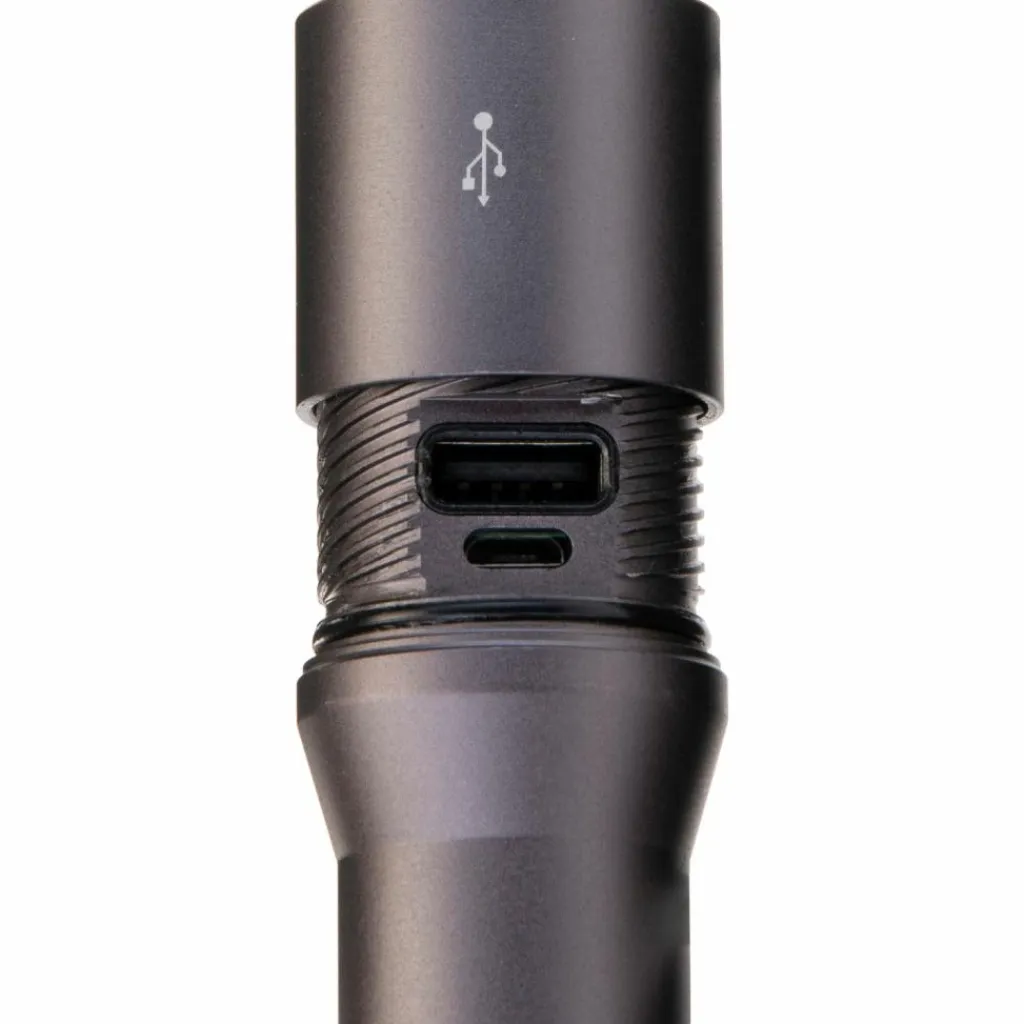 Outlet · NEWTON 750 Beleuchtung