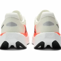 NEW BALANCE Laufen|Laufschuhe<· Fuelcell Rebel V 5 urgent red