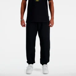 NEW BALANCE Streetwear|Hosen<· Sport Essentials black