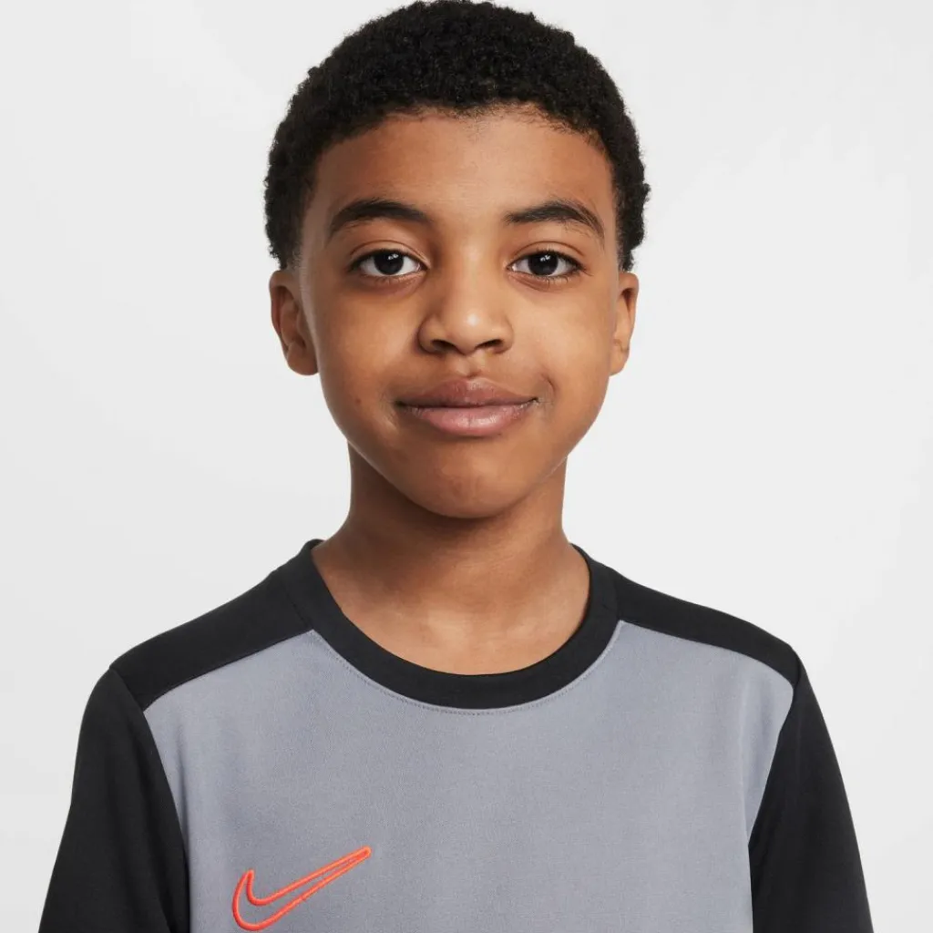 Nike Fußball|Shirts<· Academy 25 cool grey-black-bright crimson