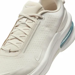 Hot · Air Zoom Upturn SC Herren Sneaker