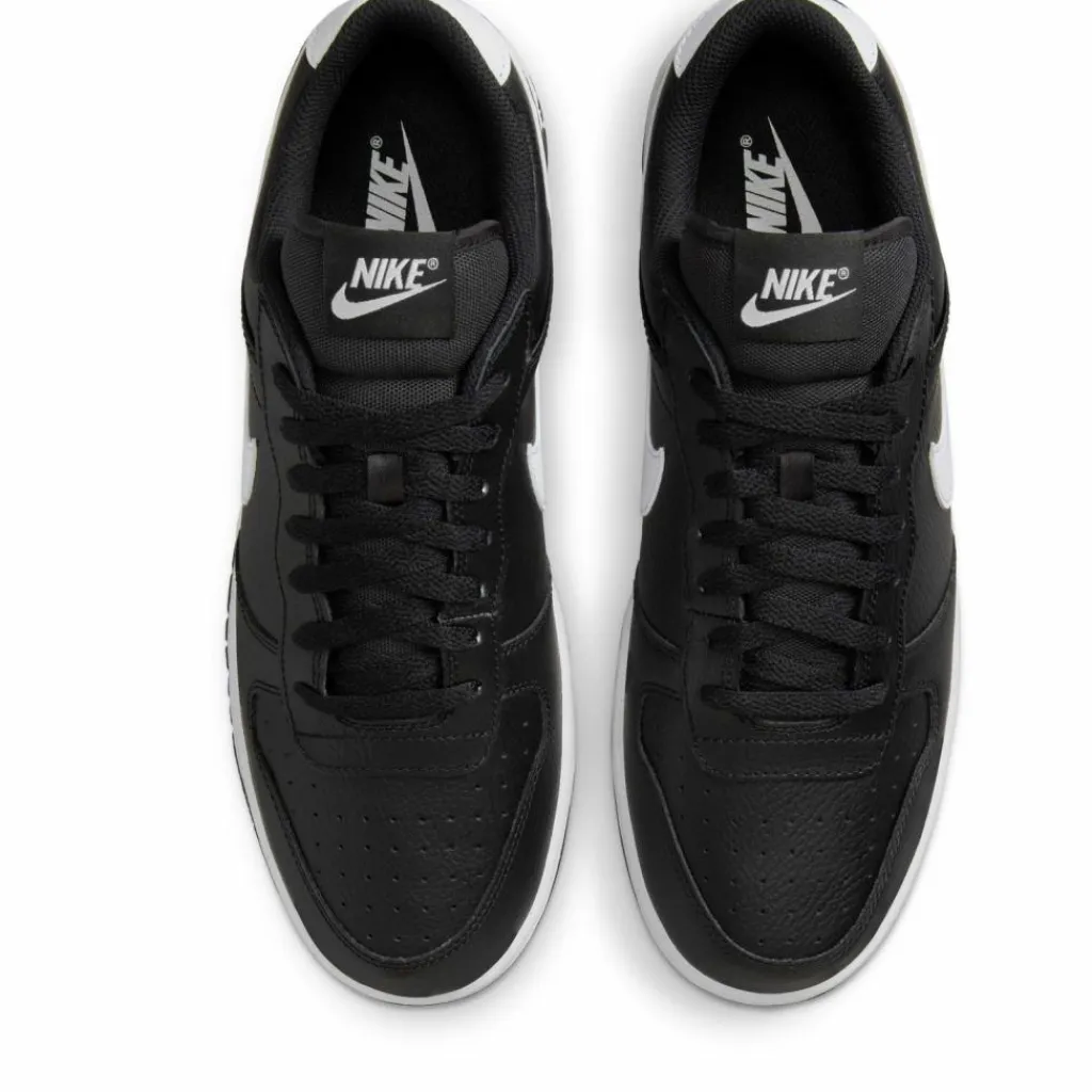 Nike Sneaker<· Big black-white