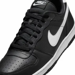 Nike Sneaker<· Big black-white