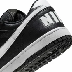 Nike Sneaker<· Big black-white