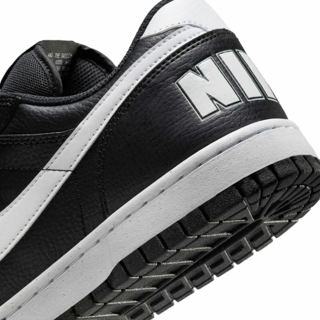 Nike Sneaker<· Big black-white