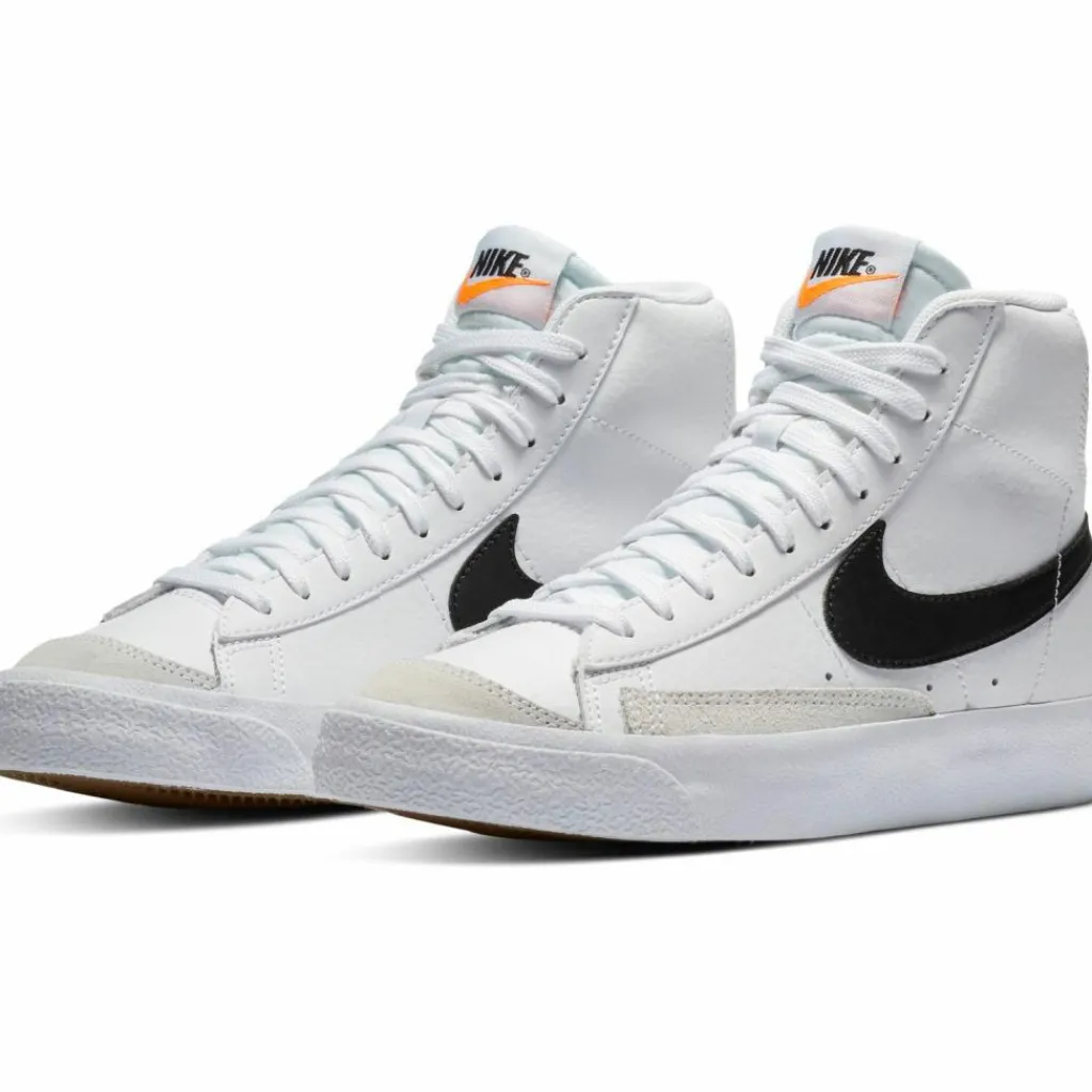 Nike Sneaker<· BLAZER 77 white-black-total orange