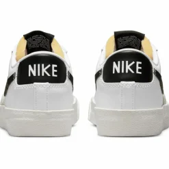 Outlet · Blazer ´77 Damen Sneaker