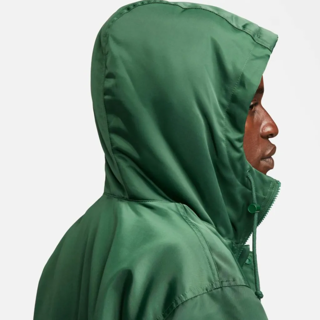 Nike Winterjacken|Mäntel<· Club Stadium fir-white