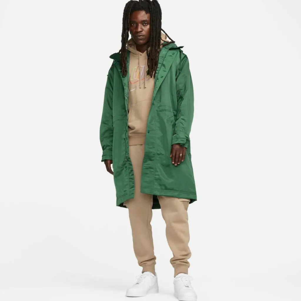 Nike Winterjacken|Mäntel<· Club Stadium fir-white