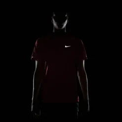 Nike Training|Shirts<· DFADV STRIDE lt crimson-reflective silv