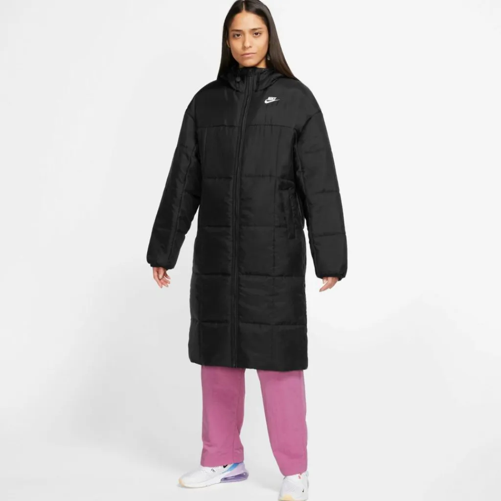 Nike Mäntel<· Essentials black-white