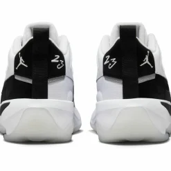 Nike Basketball|Basketball<· JORDAN MAX AURA 7 white-black-summit white