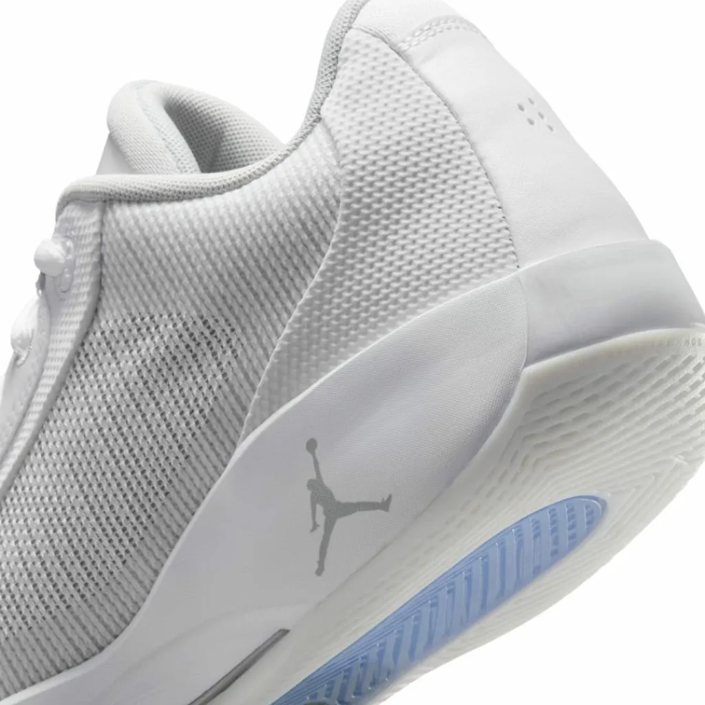 Nike Basketball|Basketball<· LUKA .77 white-grey fog