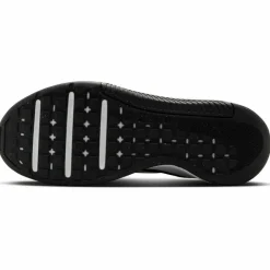 Nike Fitnessschuhe<· MC Trainer 3 black-white